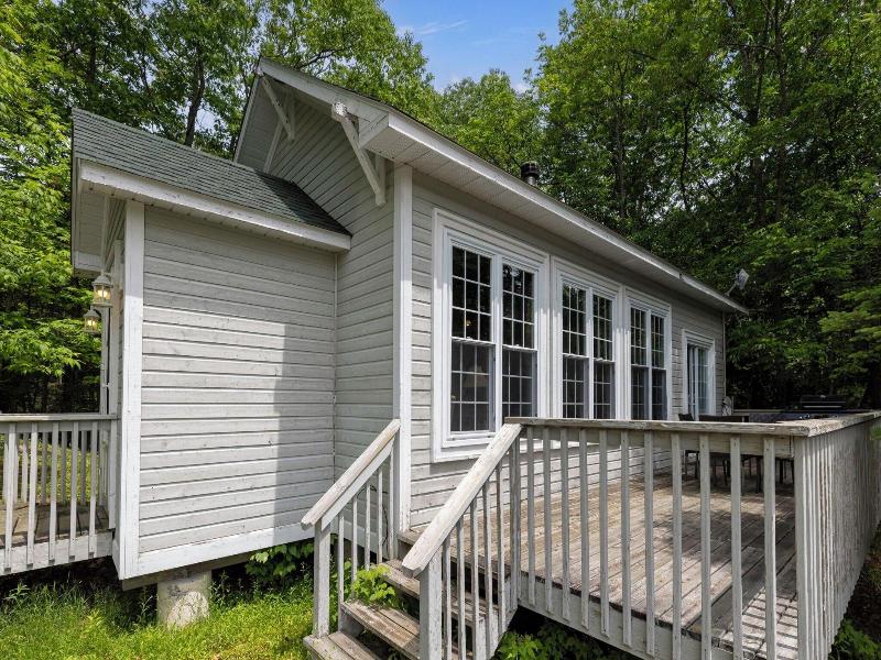 Port Cunnington Lodge Resort image