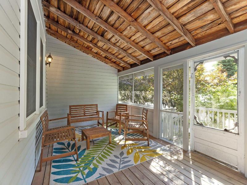 Port Cunnington Lodge Resort image