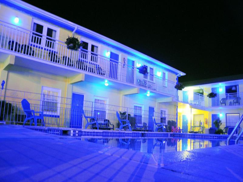 Nantucket Inn Suites