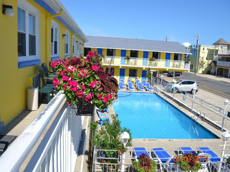 Nantucket Inn Suites