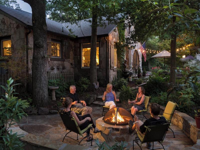Chanticleer Inn image