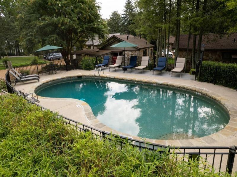 Chanticleer Inn image