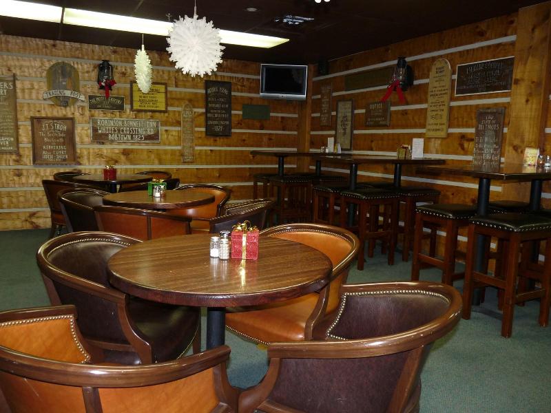 Riverbank Lodge