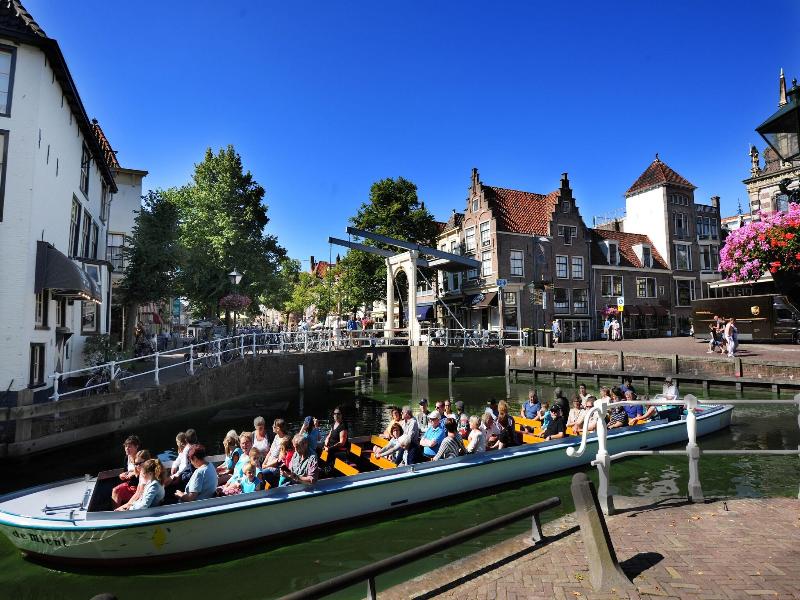 Hotel Stad En Land image