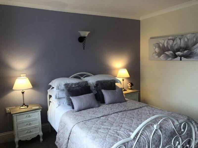 The White Horse Inn image