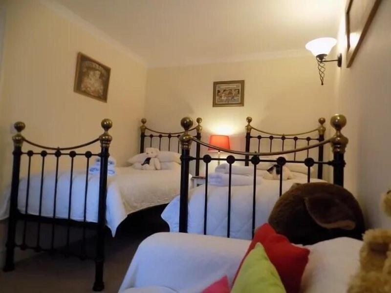 The White Horse Inn image