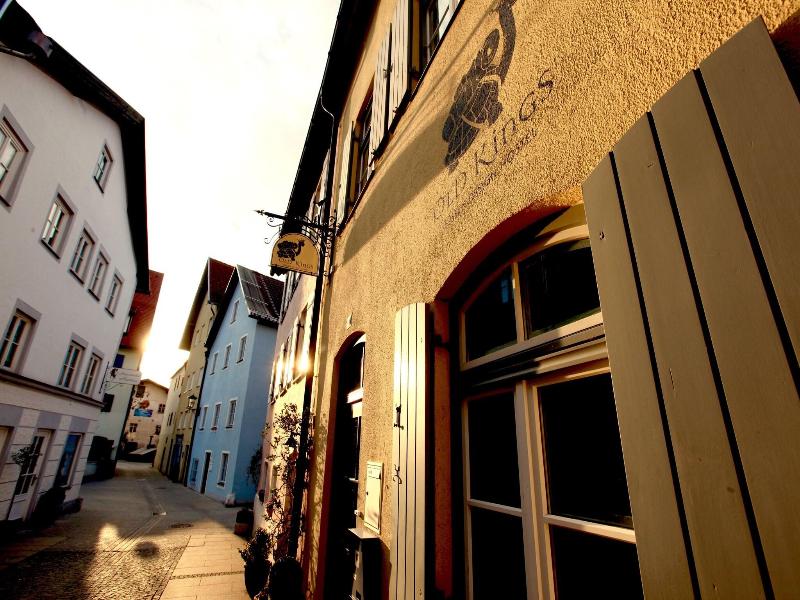 Old Kings Fussen Design Hostel image