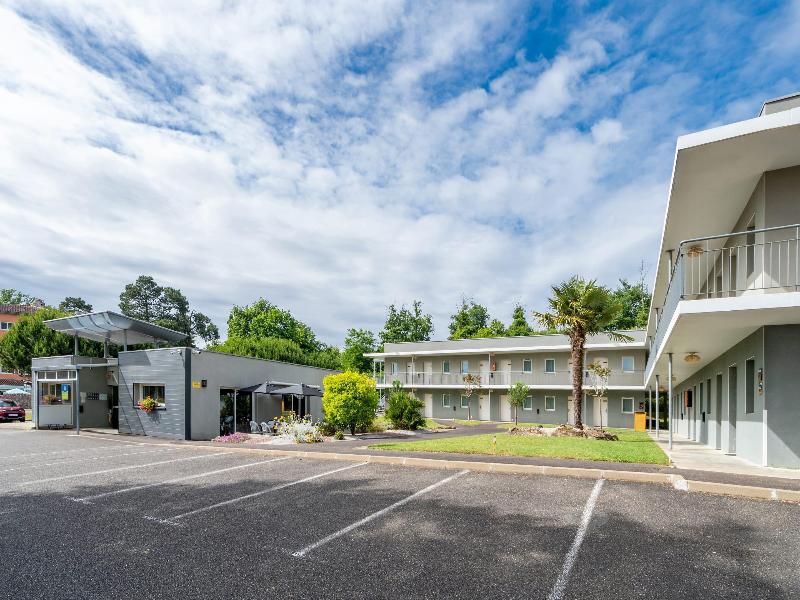 Sure Hôtel by Best Western Mont-de-Marsan image