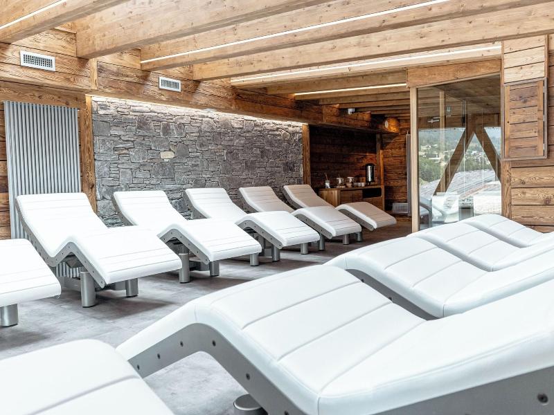 Hotel Alpina image