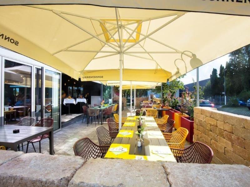 Hotel Rhy image