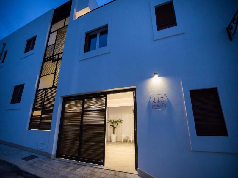 Le Ancore Luxury Apartments image