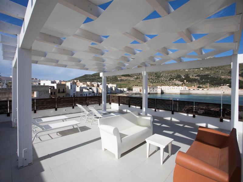 Le Ancore Luxury Apartments image