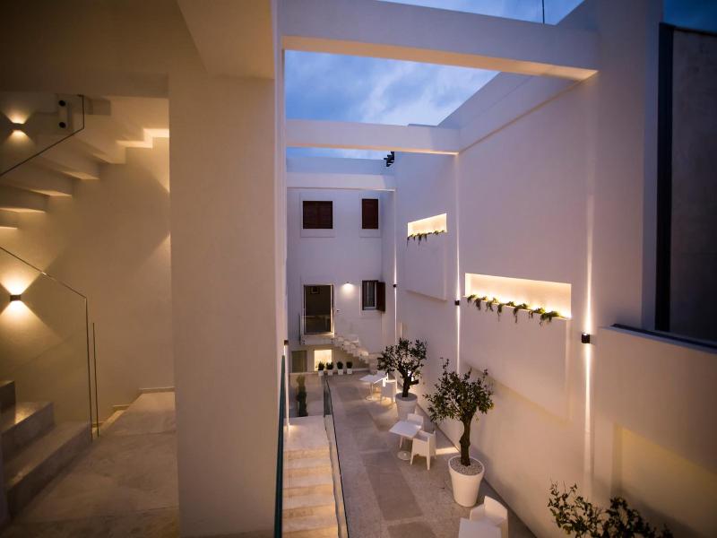 Le Ancore Luxury Apartments image