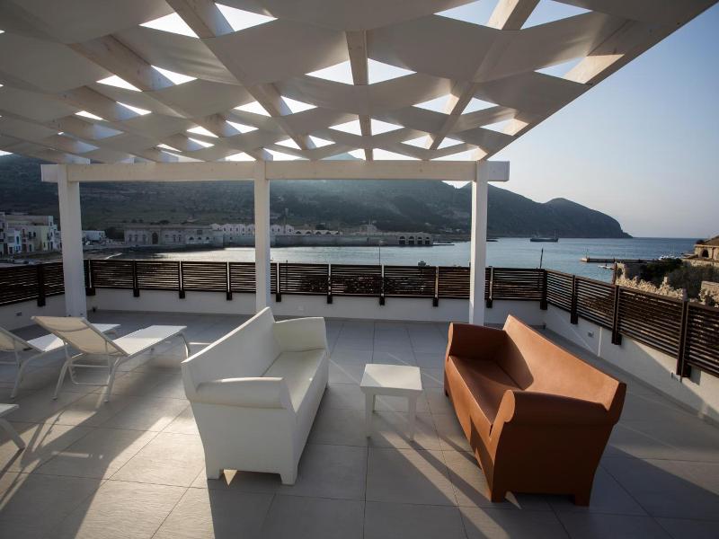 Le Ancore Luxury Apartments image
