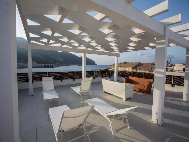 Le Ancore Luxury Apartments image