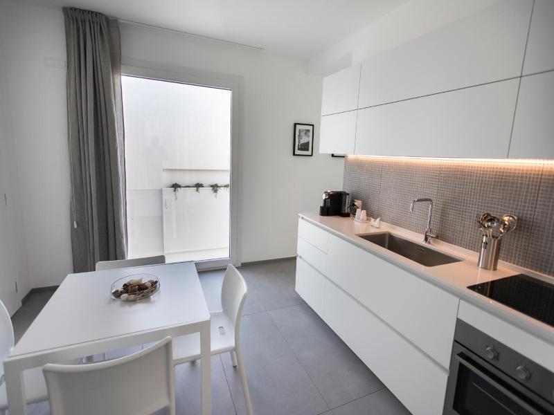 Le Ancore Luxury Apartments image