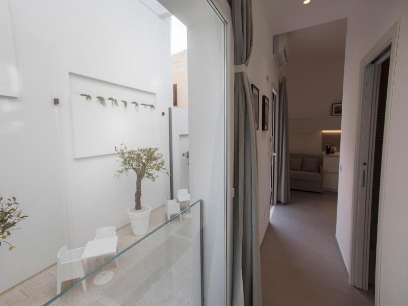 Le Ancore Luxury Apartments image