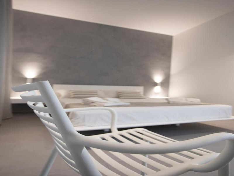 Le Ancore Luxury Apartments image