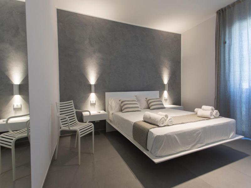 Le Ancore Luxury Apartments image