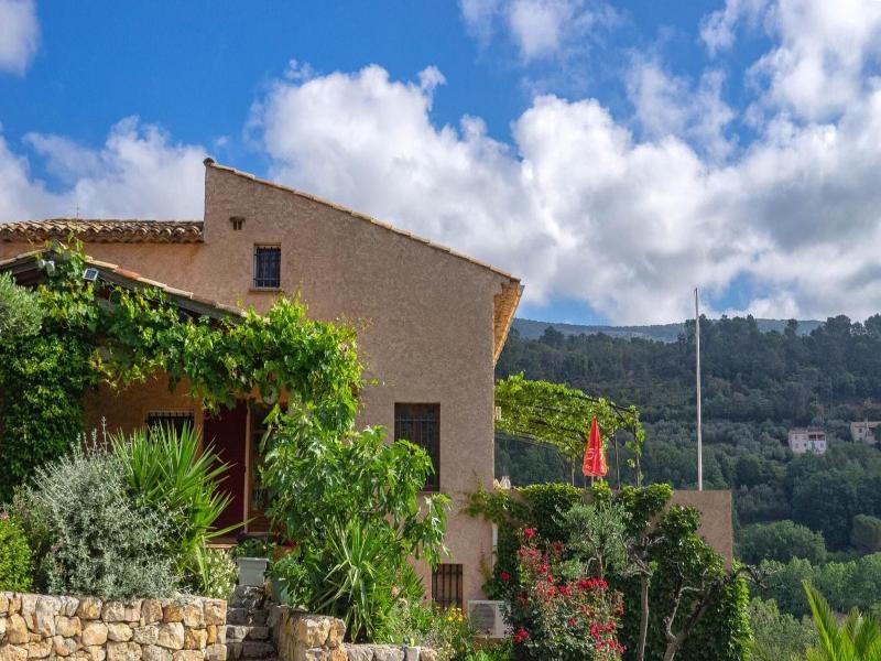 L Estuve Provencale image