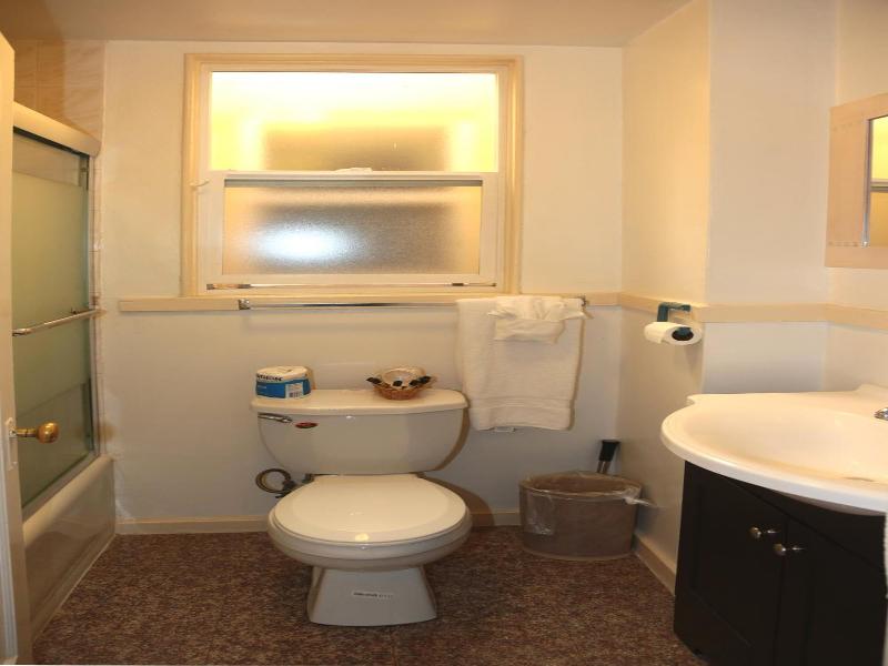 Nash Hotel image