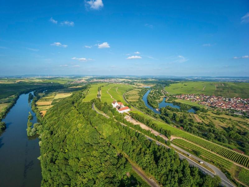 Vogelsburg image