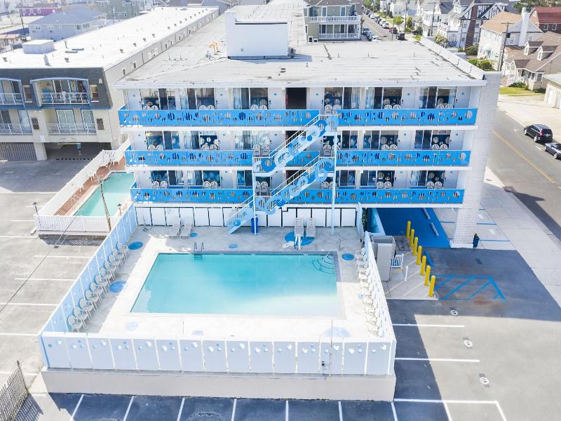 Ocean 7 image