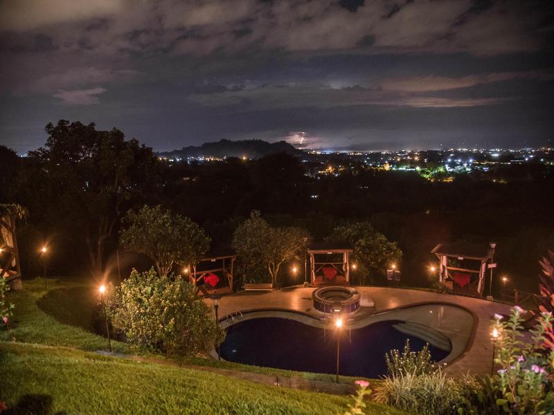 Hotel Spa La Colina image