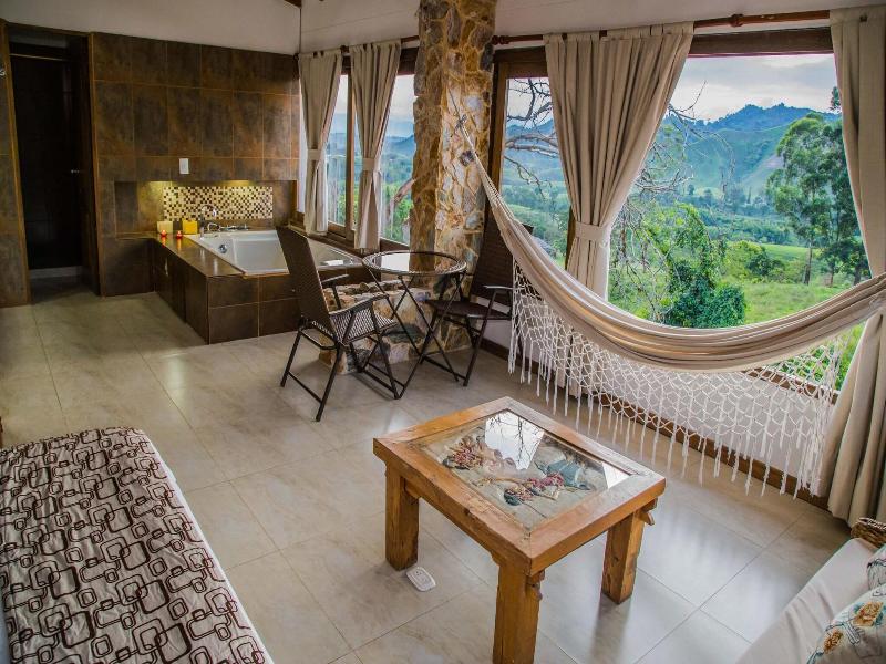 Hotel Spa La Colina image