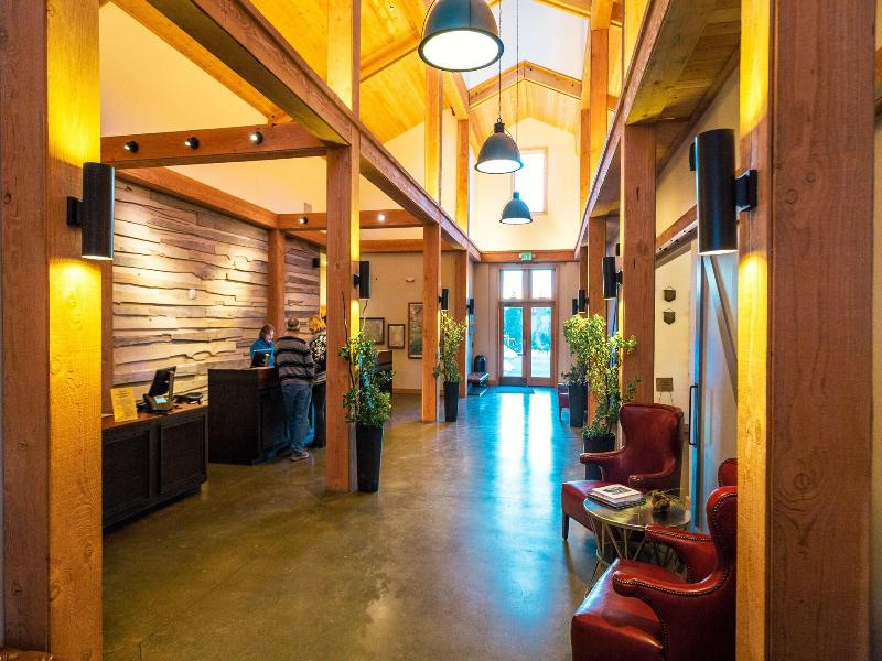 Rush Creek Lodge & Spa At Yosemite image
