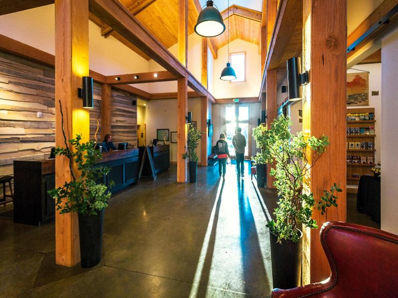 Rush Creek Lodge & Spa At Yosemite image