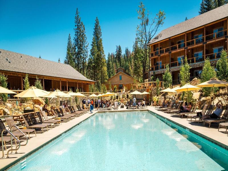 Rush Creek Lodge & Spa At Yosemite image