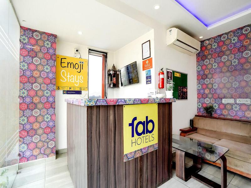 FabHotel Emoji Stays image