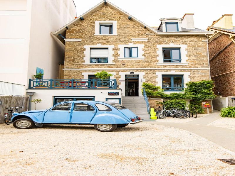Hotel Les Charmettes image