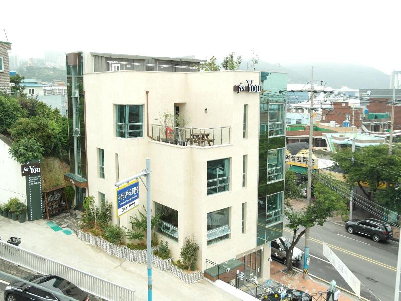 Hostel Foryou image