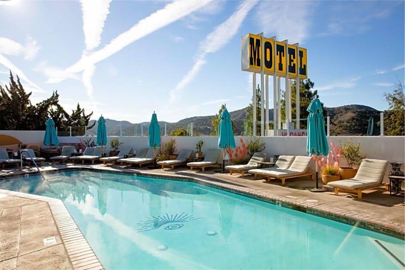 Skyview Hotel image
