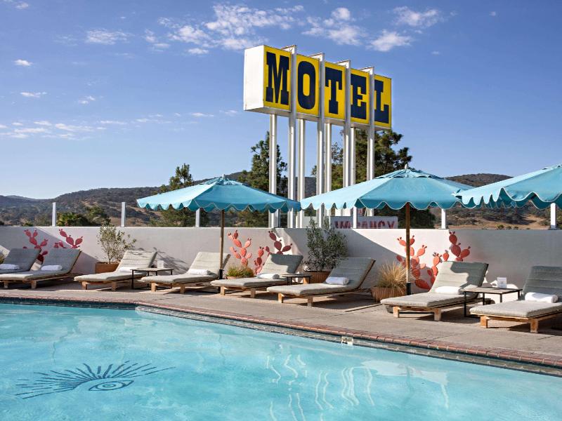 Skyview Hotel image
