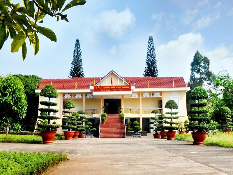 Vinh Hoi Hotel