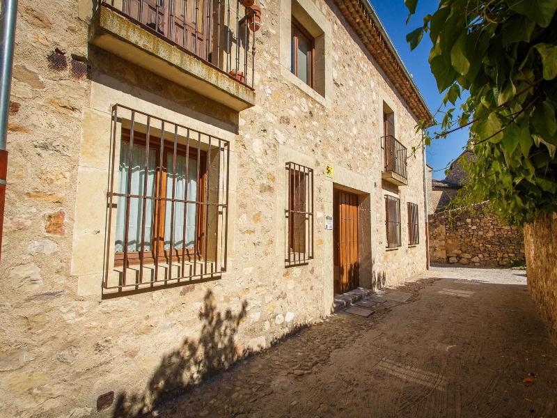 El Bulin De Pedraza image