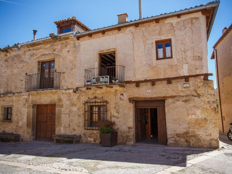 El Bulin De Pedraza image