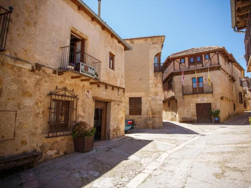 El Bulin De Pedraza image