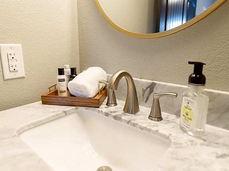 Colony Suites image