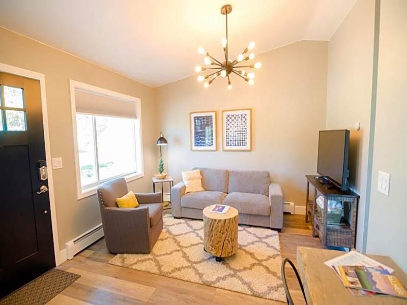 Colony Suites image