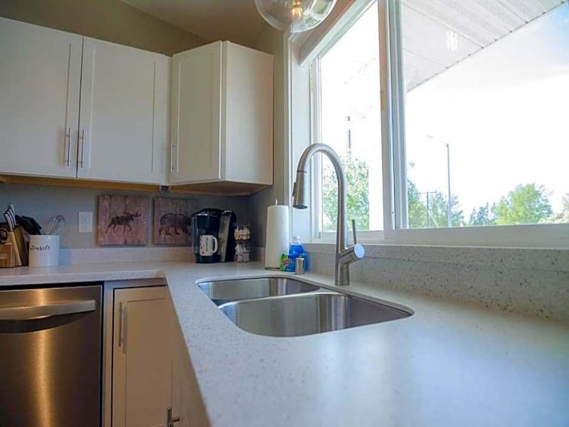 Colony Suites image