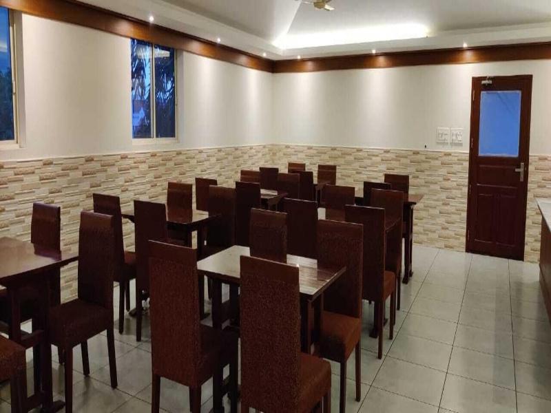 Hotel Burooj image