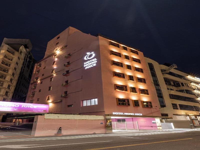 Hotel Momo Juice image
