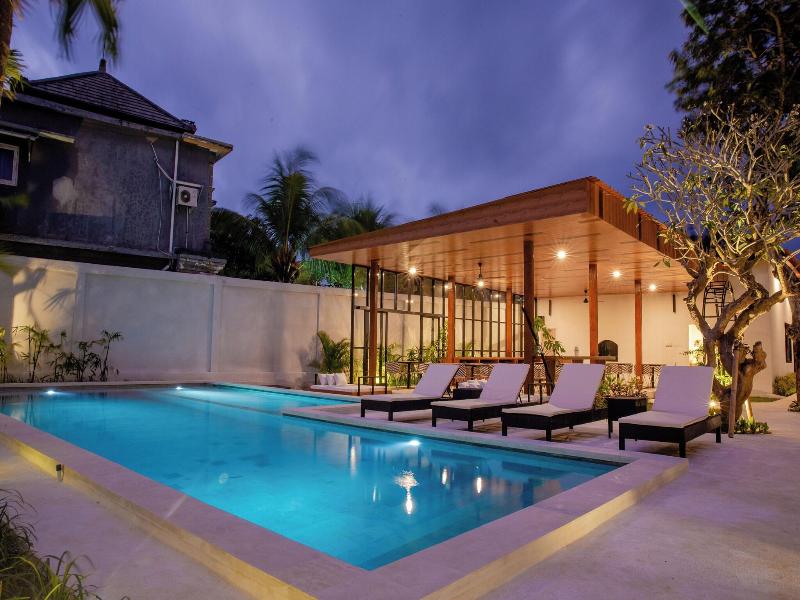 Ratan Hotel Uluwatu image
