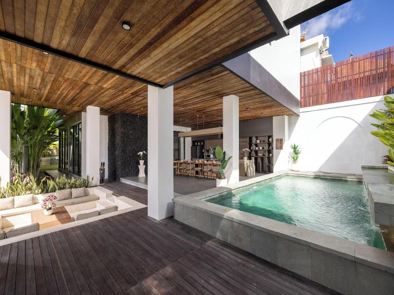 Ratan Hotel Uluwatu image