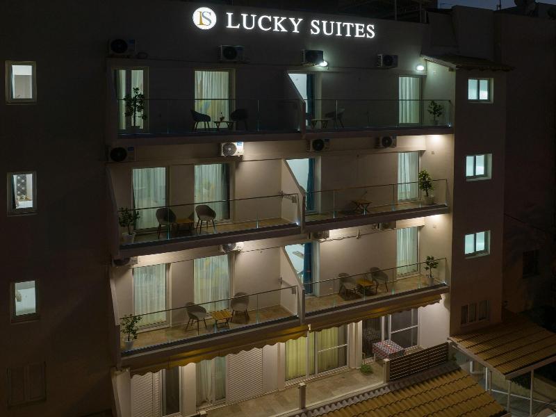 Lucky Suites image