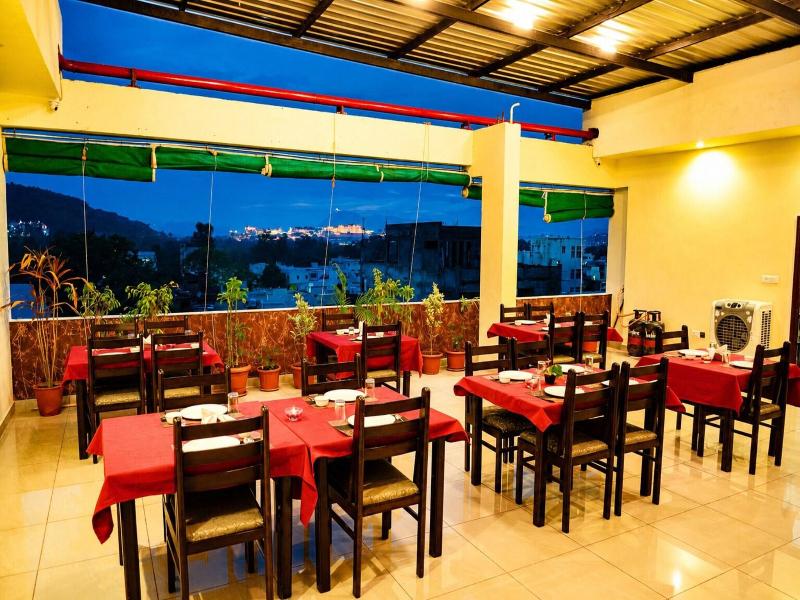 Hotel Sanobar image
